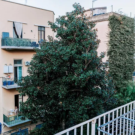 Rocca Гостевой дом Катания